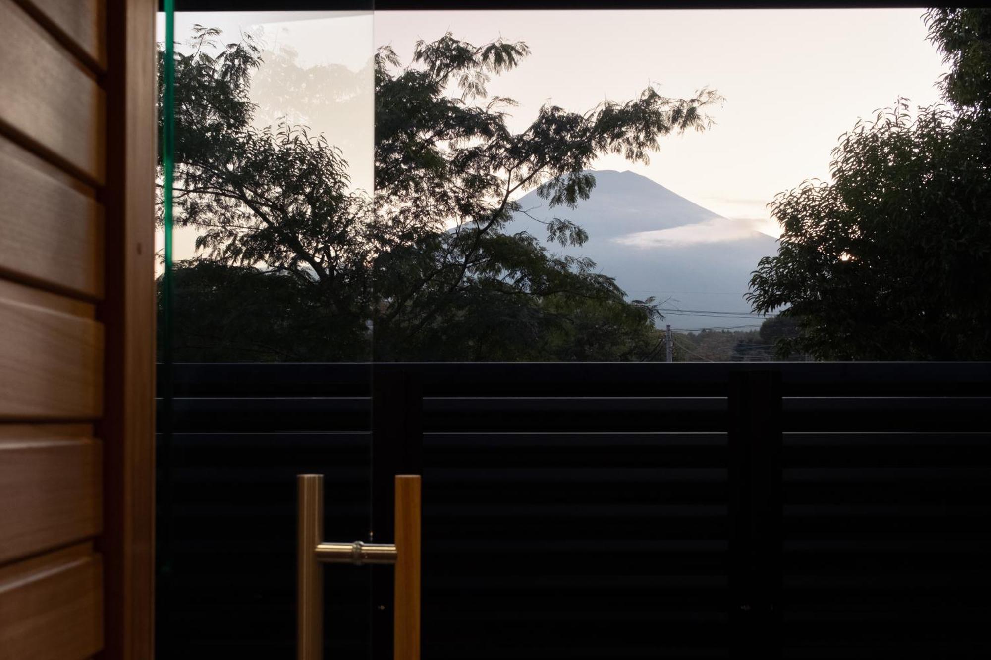 Mt Fuji View And Private Sauna Ryokan Shizuku Yamanakako Exterior photo